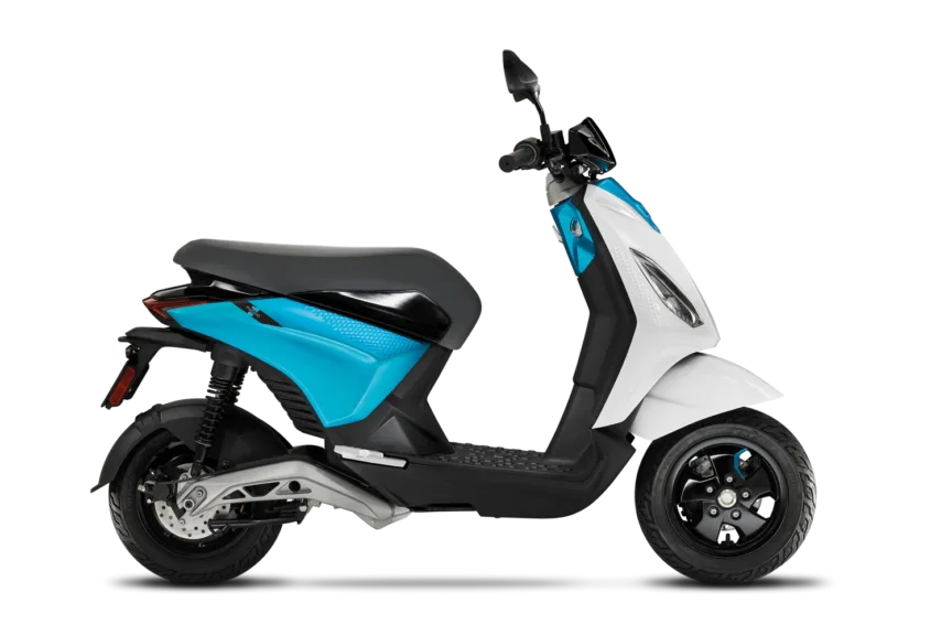 De Piaggio 1+ is scherp geprijsd leverbaar bij de enige officiële Piaggio dealer van Alphen aan den Rijn; Van der Louw tweewielers.